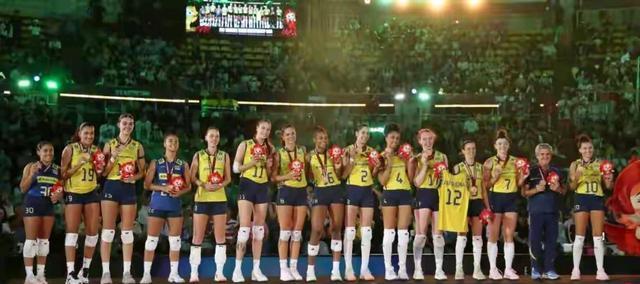 双方就陷入 双方就陷入